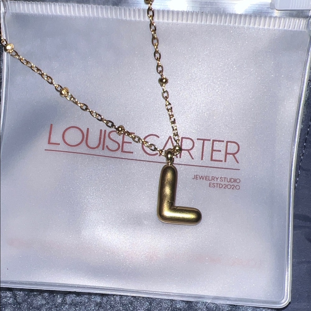 Louise Carter Gold 'L' Pendant Necklace